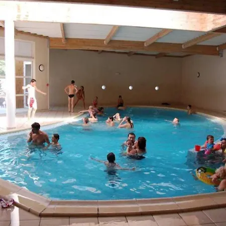4 Etoiles - Piscine - Efbdei *